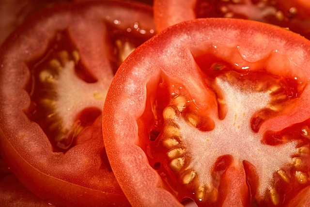 rozrezané paradajky